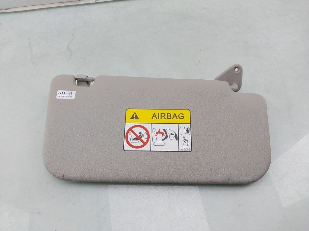 ZONNEKLEP Mitsubishi Space Star (A0) (|7620B712HB|), Dhr. J. Ham, Gebruikt, Administratie@autoham.nl, Mitsubishi