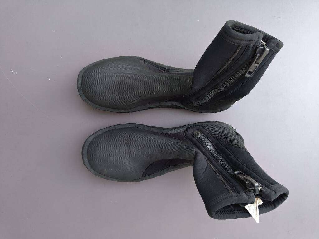 Chaussons de plongée Scubapro, Sports nautiques & Bateaux, Plongée, Enlèvement ou Envoi, Utilisé, Combinaison de plongée