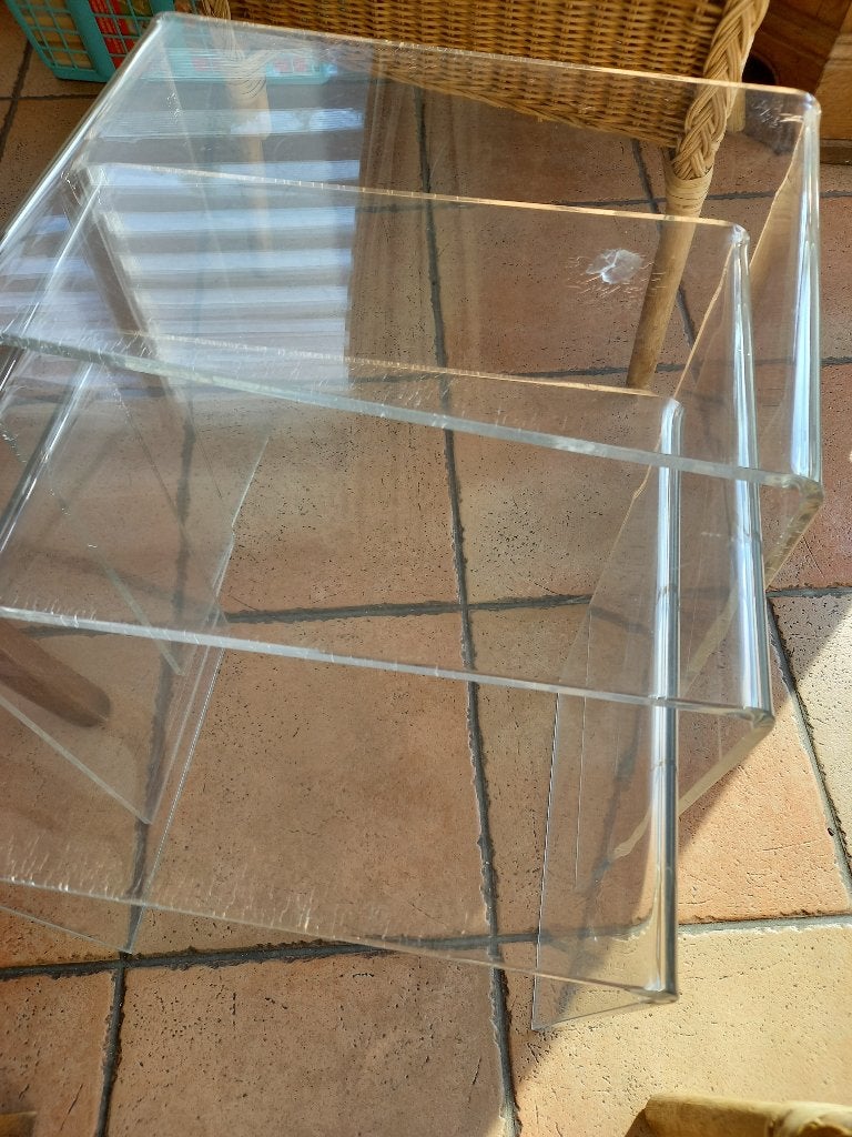 tables gigogne en plexi, Enlèvement