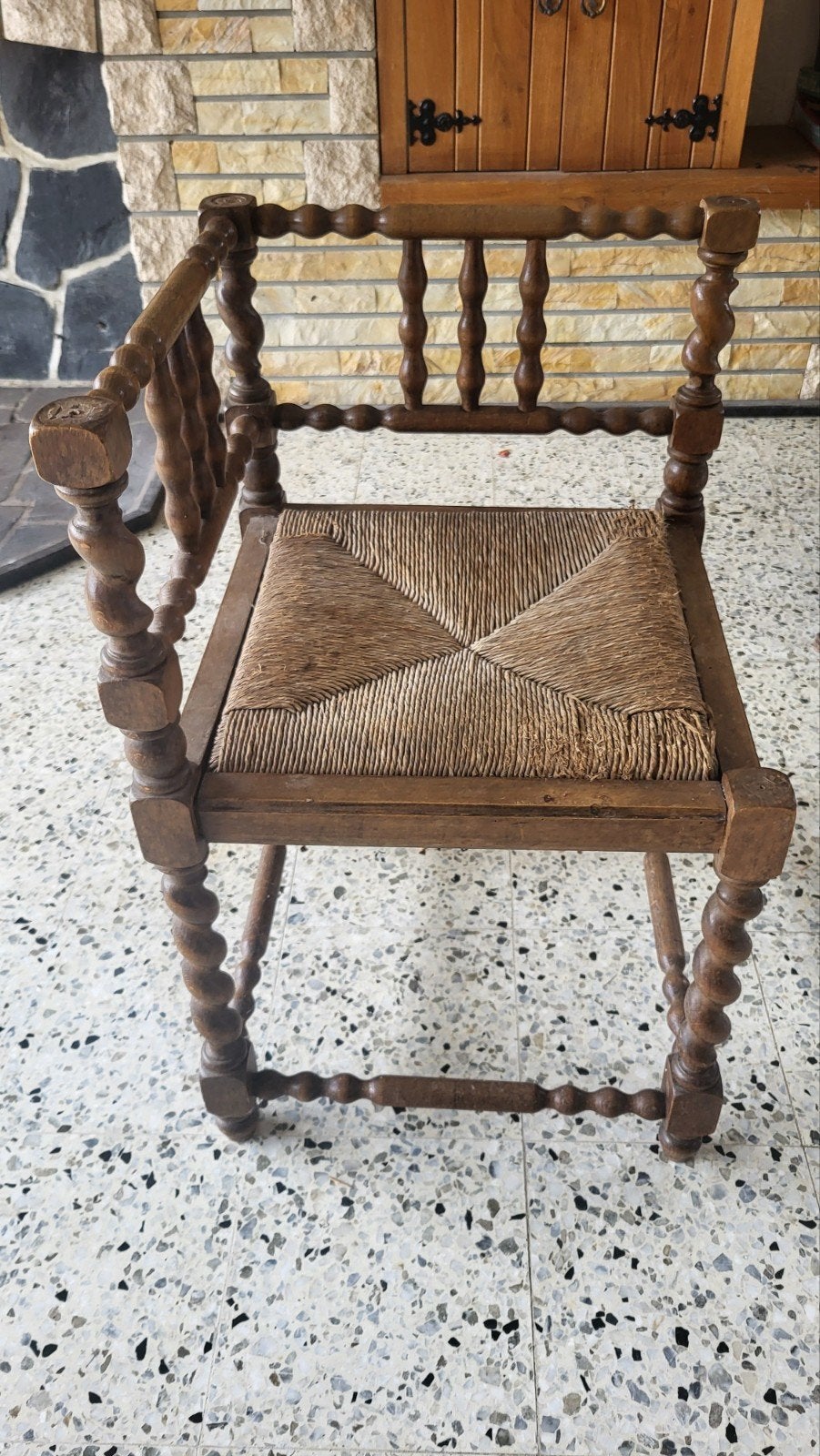 Authentieke houten hoekstoel met rieten zitting, Antiek en Kunst, Ophalen