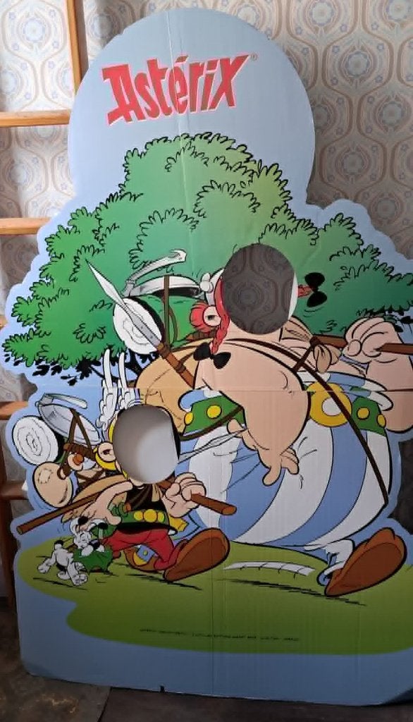 Grande PLV Astérix Obélix Idéfix officielle, Collections, Personnages de BD, Utilisé, Image, Affiche ou Autocollant, Astérix et Obélix