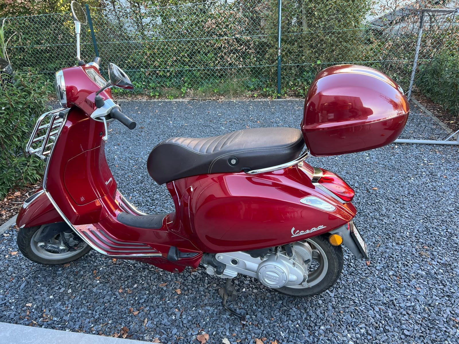 Vespa Primavera Sport - rosso mat 49cc, Ophalen, Gebruikt, Overige modellen, 49 cc