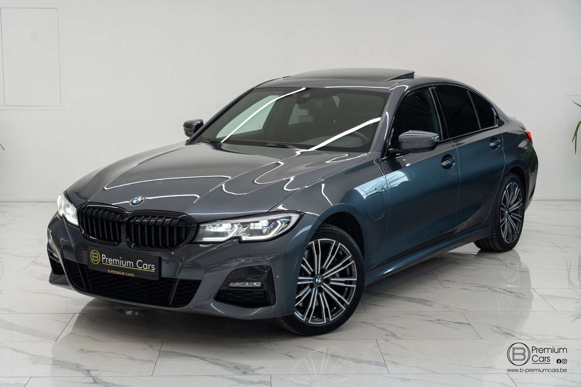 BMW 330 E hybrid M-Pakket! Laser, Pano, Hifi, Full options!, Auto's, BMW, Automaat, 4 cilinders, Bedrijf, Hybride Elektrisch/Benzine