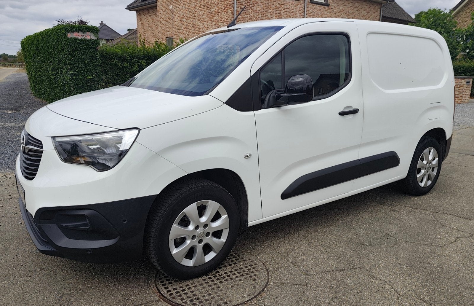 Opel Combo - Btw-wagen, Autos, Camionnettes & Utilitaires, Euro 6, 3 places, Boîte manuelle, Entretenue par le concessionnaire