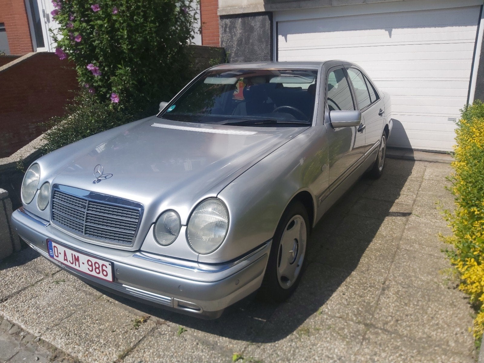 Mercedes E280 oldtimer, Autos, Mercedes-Benz, Particulier, Achat