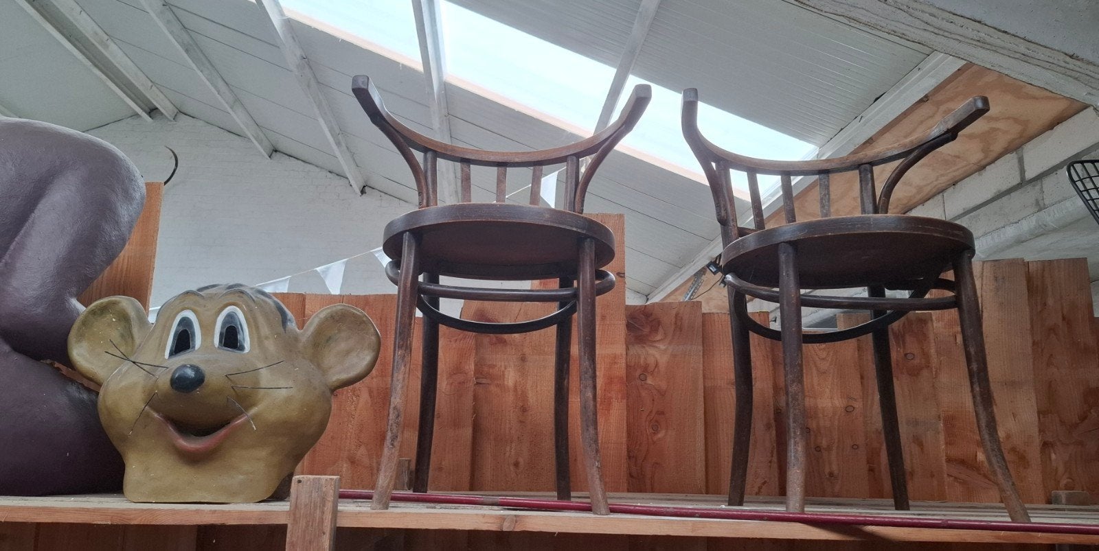 Thonet stoelen 2x, Tickets & Billets, Loisirs | Jardins zoologiques