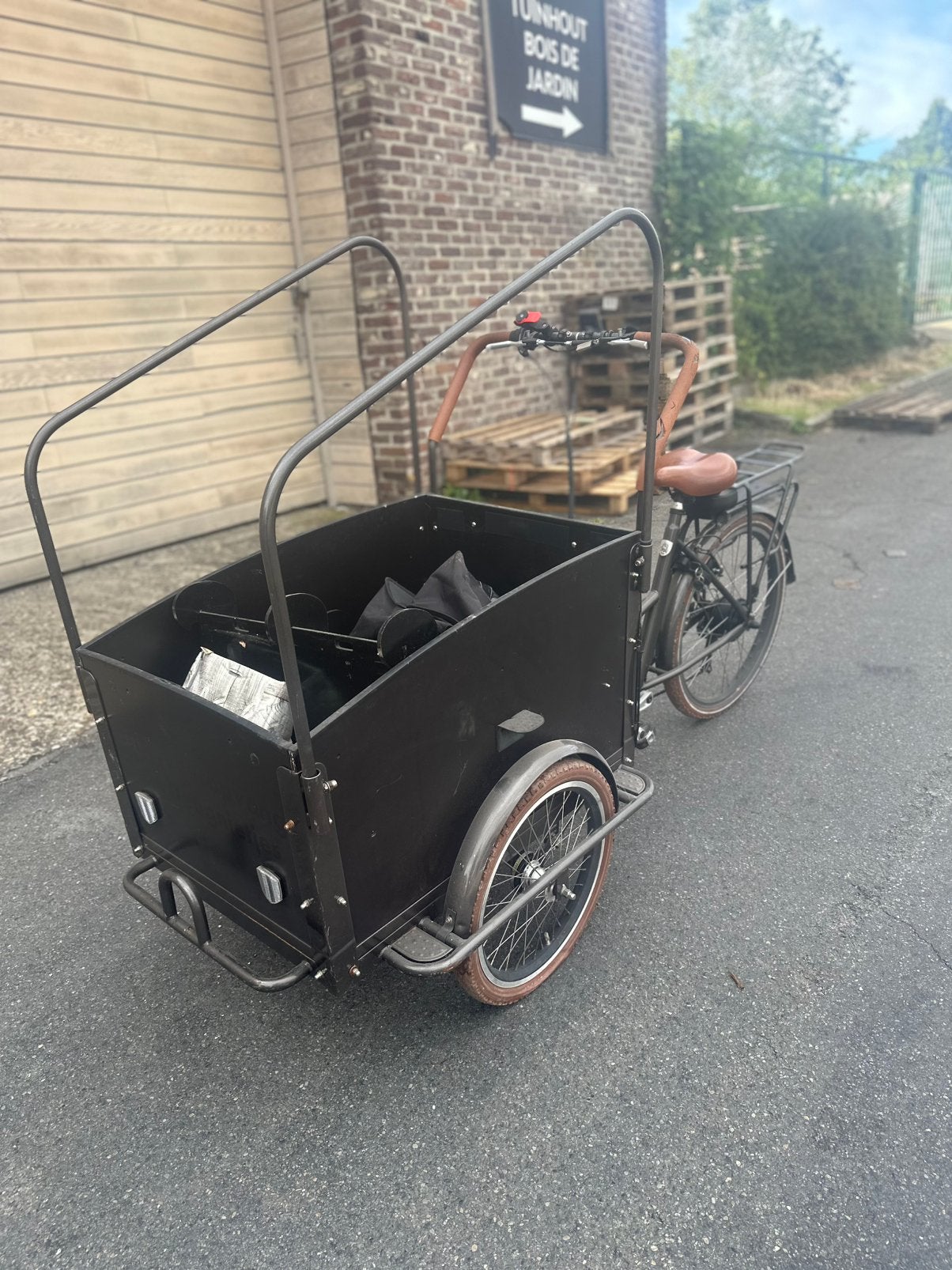 Elektrische bakfiets met NIEUWE batterij erbij, Fietsen en Brommers, Ophalen, Zo goed als nieuw