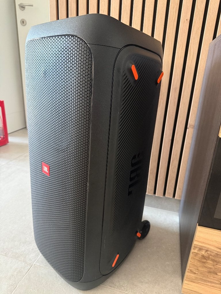 JBL partybox 310 & draadloze 2 microfoon, Audio, Tv en Foto, Luidsprekerboxen, Ophalen, JBL, Zo goed als nieuw, Draagbare speaker