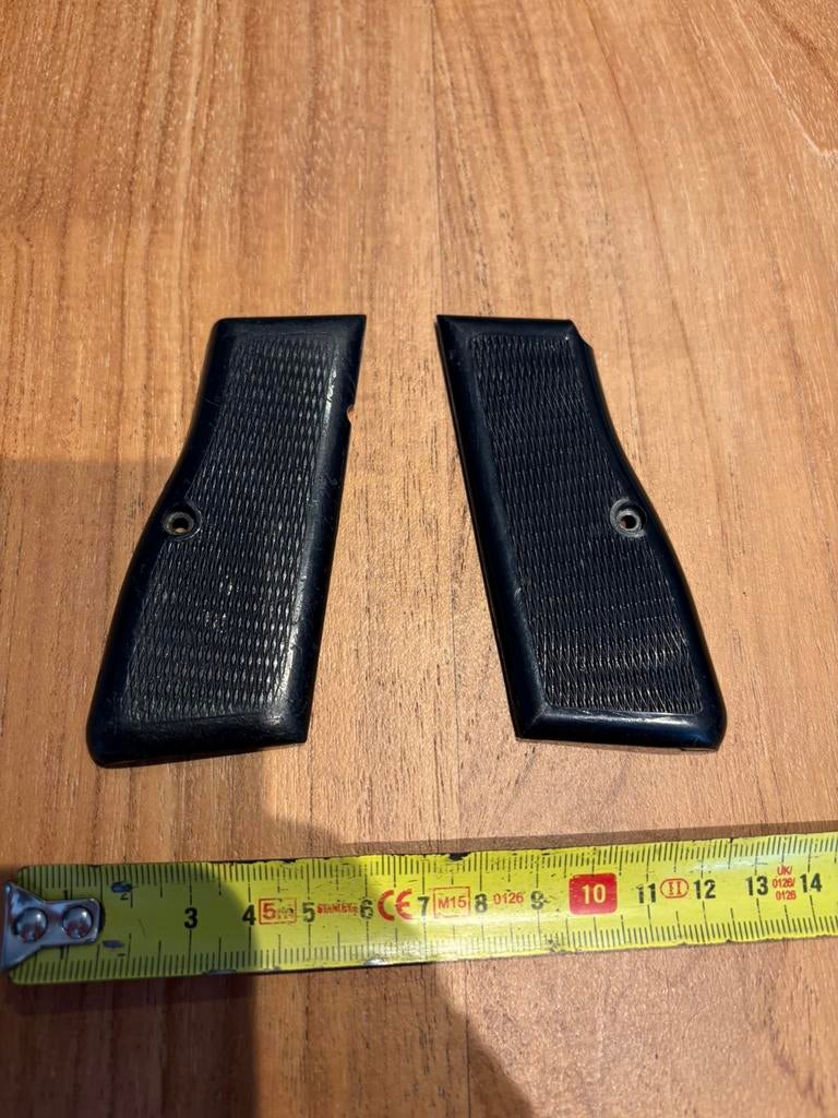 Grips Browning FN HP, Verzamelen, Ophalen of Verzenden, Landmacht, Overige typen