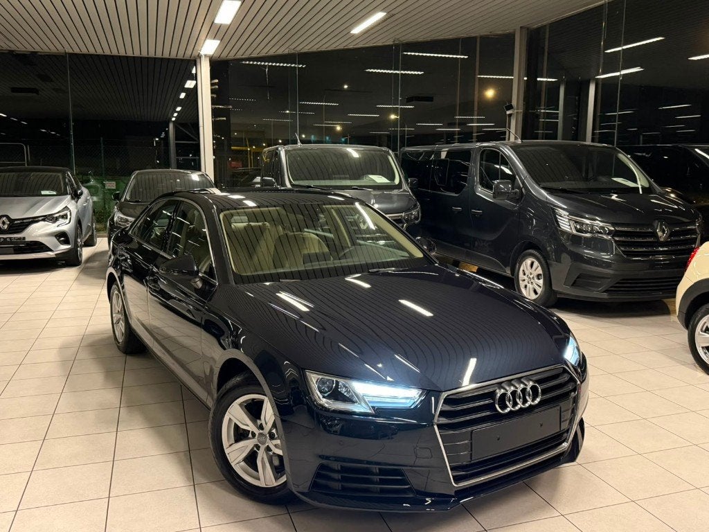 Audi A4 Quattro Limousine 2.0i Essence Automatique 140kW, Cuir, https://public.car-pass.be/vhr/86e5b54e-ee39-4eeb-895d-52bcc25e02bd