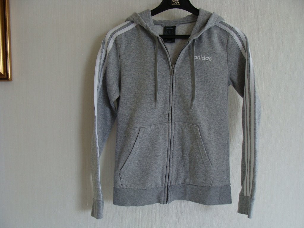 Gilet gris avec capuche, mixte, Adidas, taille xs, neuf, Vêtements | Femmes, Pulls & Gilets, Neuf, Gris, Enlèvement ou Envoi, Adidas