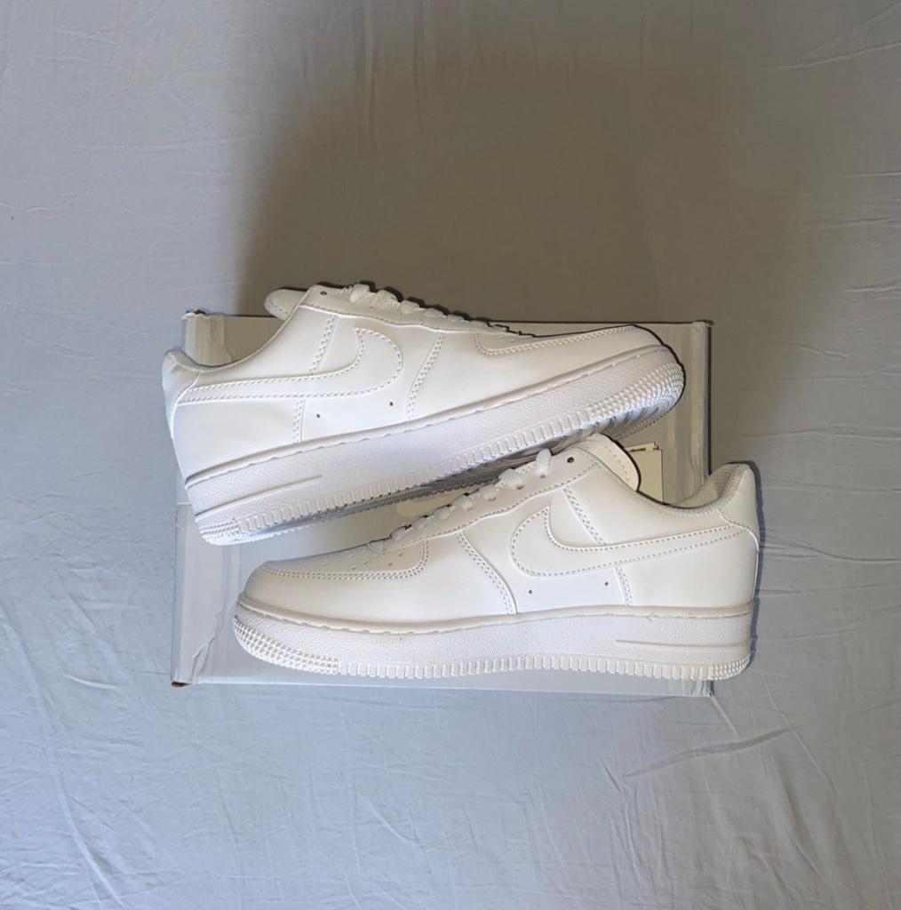Nike air force wit, Vêtements | Hommes, Chaussures, Neuf, Nike, Blanc, Baskets