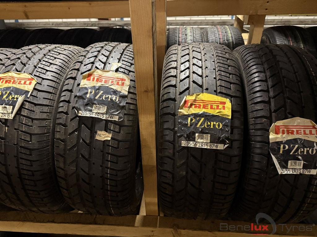 nieuw 205/55R15 Pirelli Pzero 205/55 R15 205/55/15 2055515, Auto-onderdelen, Banden en Velgen, 15 inch, -, -, Nieuw