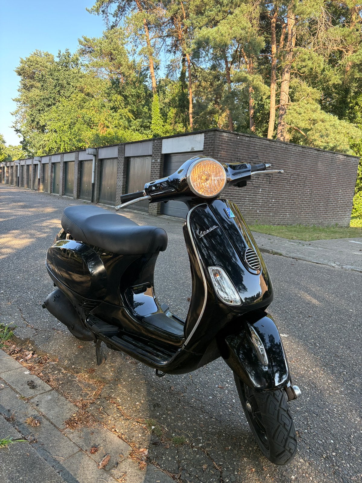 Vespa Lx50, Fietsen en Brommers, Scooters | Vespa, Ophalen, Klasse A (25 km/u), Zo goed als nieuw, Benzine