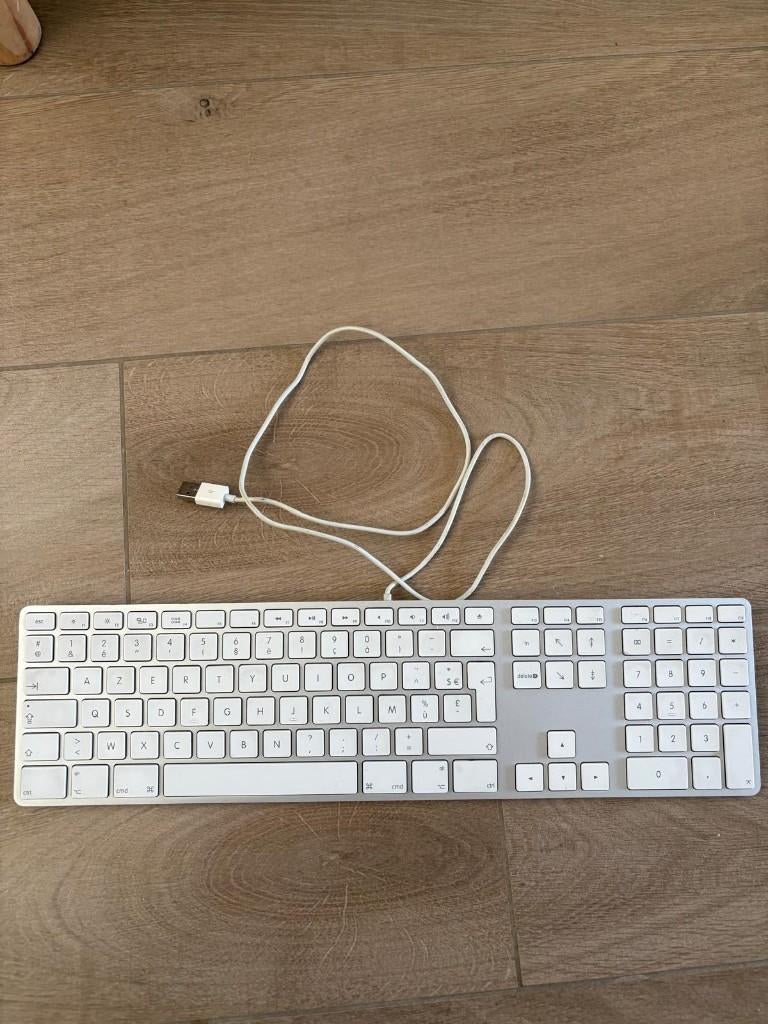 Clavier Apple (certaines touches ne fonctionnent plus), Informatique & Logiciels, Enlèvement ou Envoi, Azerty, Ne fonctionne pas