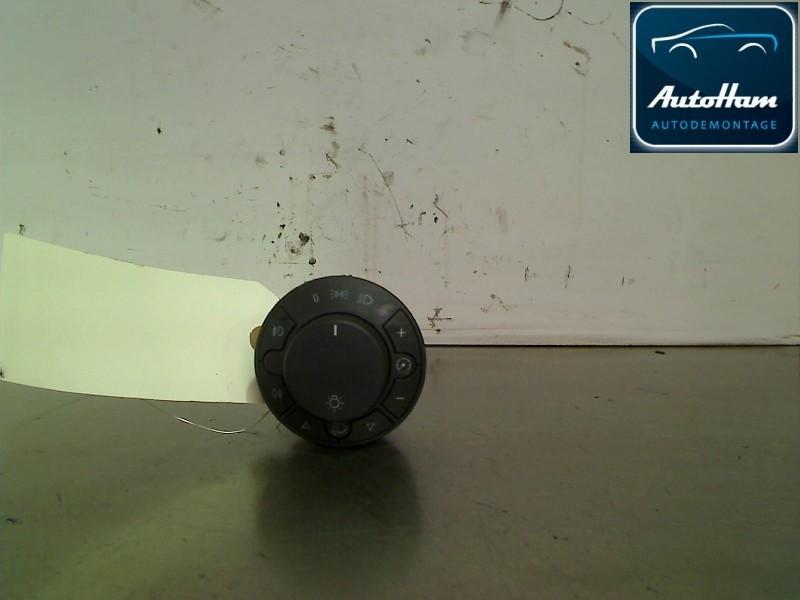 LICHTSCHAKELAAR Corsa D (|13249397EB|13249397|13249508|), Gebruikt, Opel