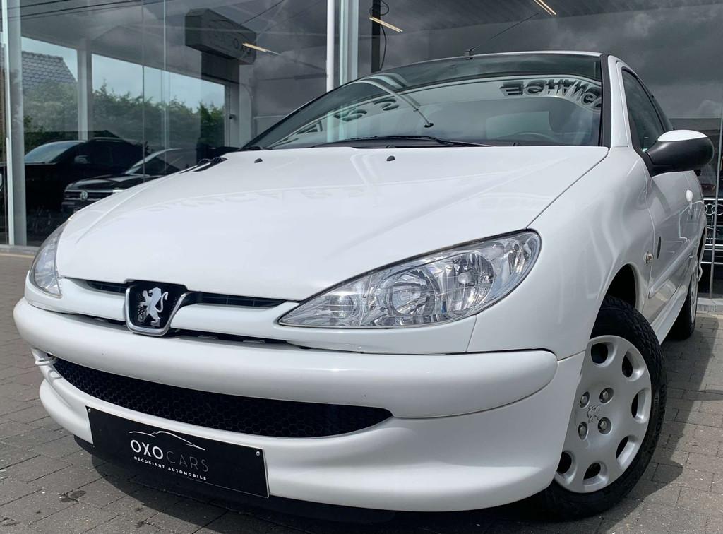 Peugeot 206 1.4 HDi GÉNÉRATION / PREMIER PROPRIÉTAIRE / C, Autos, Achat, 50 kW, Entreprise, 1398 cm³