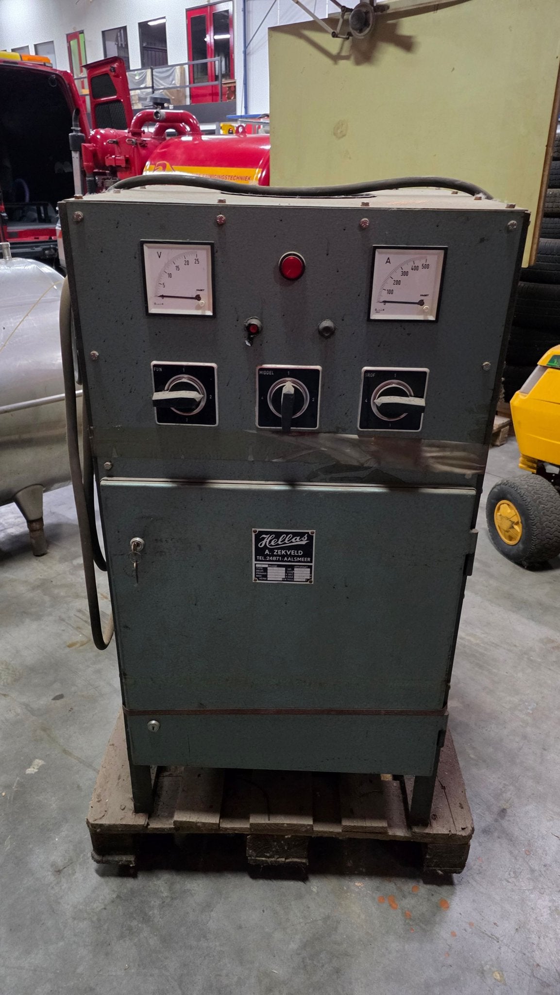 Hellas R 500 gelijkrichter 500 A / 15 V met elektrolysebak, Ophalen of Verzenden, Gebruikt