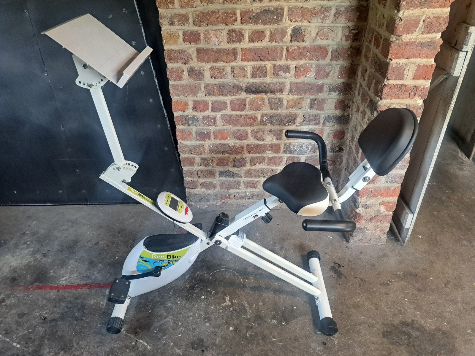 Velo d'appartement, Enlèvement