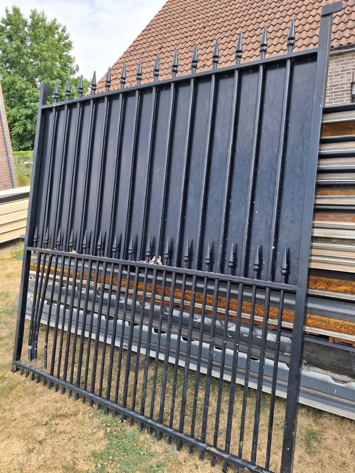 metalen poort, Ophalen