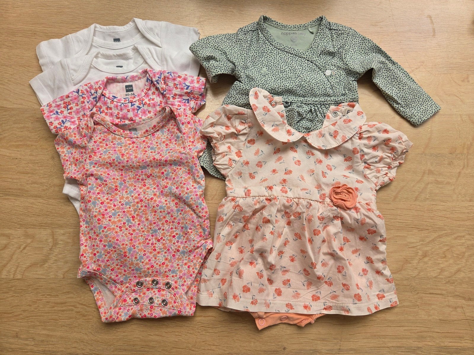 Babykledij meisje maat 56 zomer, Enfants & Bébés, Vêtements de bébé | Packs de vêtements pour bébés, Enlèvement