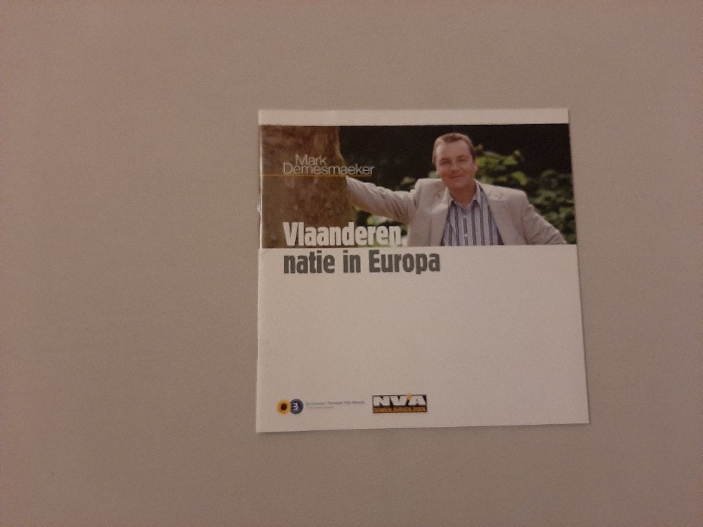 Vlaanderen natie in Europa van Marl Demesmaeker (16 blz.), Ophalen of Verzenden