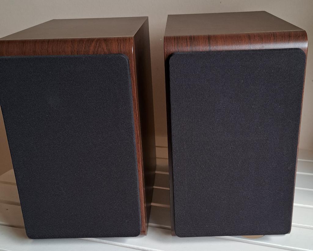 Speakers Hitachi, Audio, Tv en Foto, Ophalen of Verzenden, Zo goed als nieuw