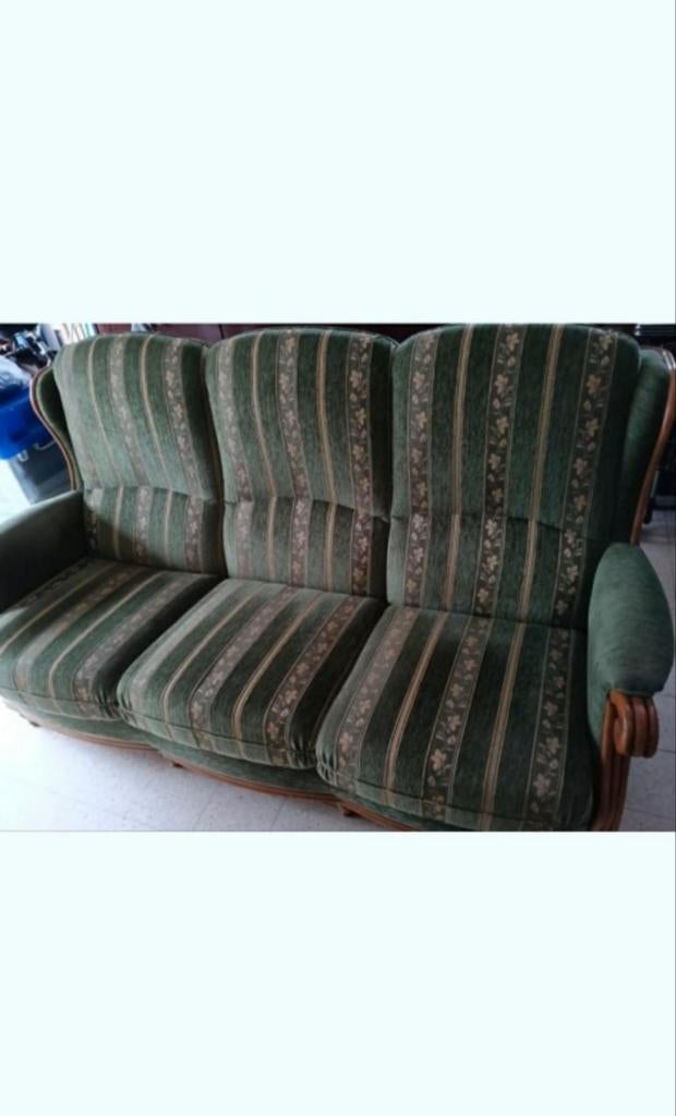 Sofa and coffee table, Huis en Inrichting, Ophalen