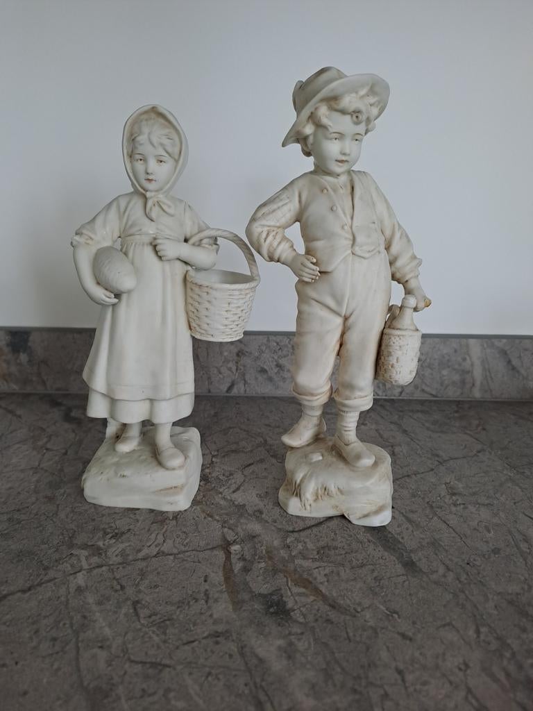 Deux figurines anciennes en biscuit., Enlèvement, Comme neuf, Humain