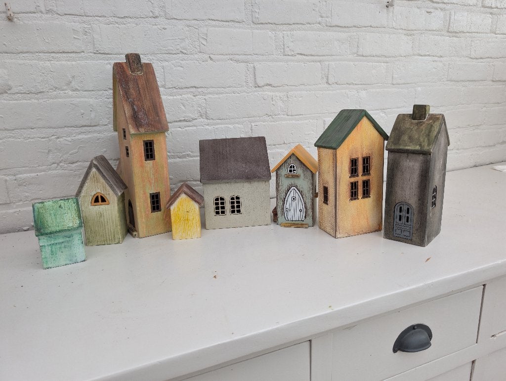 Houten huisjes voor decoratie., Ophalen, Zo goed als nieuw