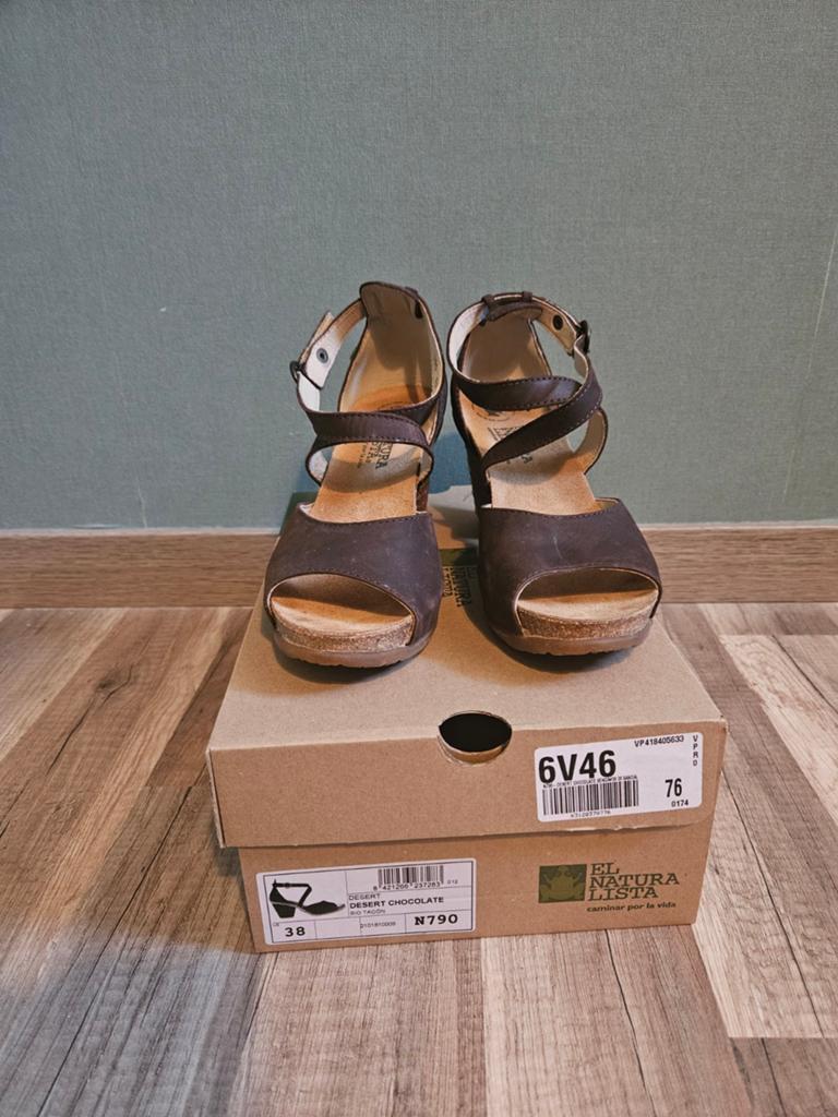 El Naturalista zomerschoenen M38 nieuw, Kleding | Dames, Schoenen, Ophalen of Verzenden