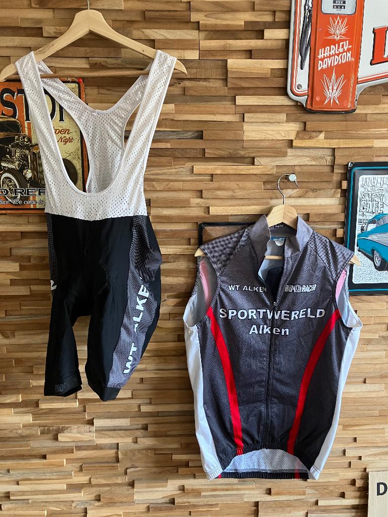 Gilet de cyclisme Alken + cuissard à bretelles taille M, Vélos & Vélomoteurs, Vêtements d'extérieur, Enlèvement ou Envoi, M, Comme neuf