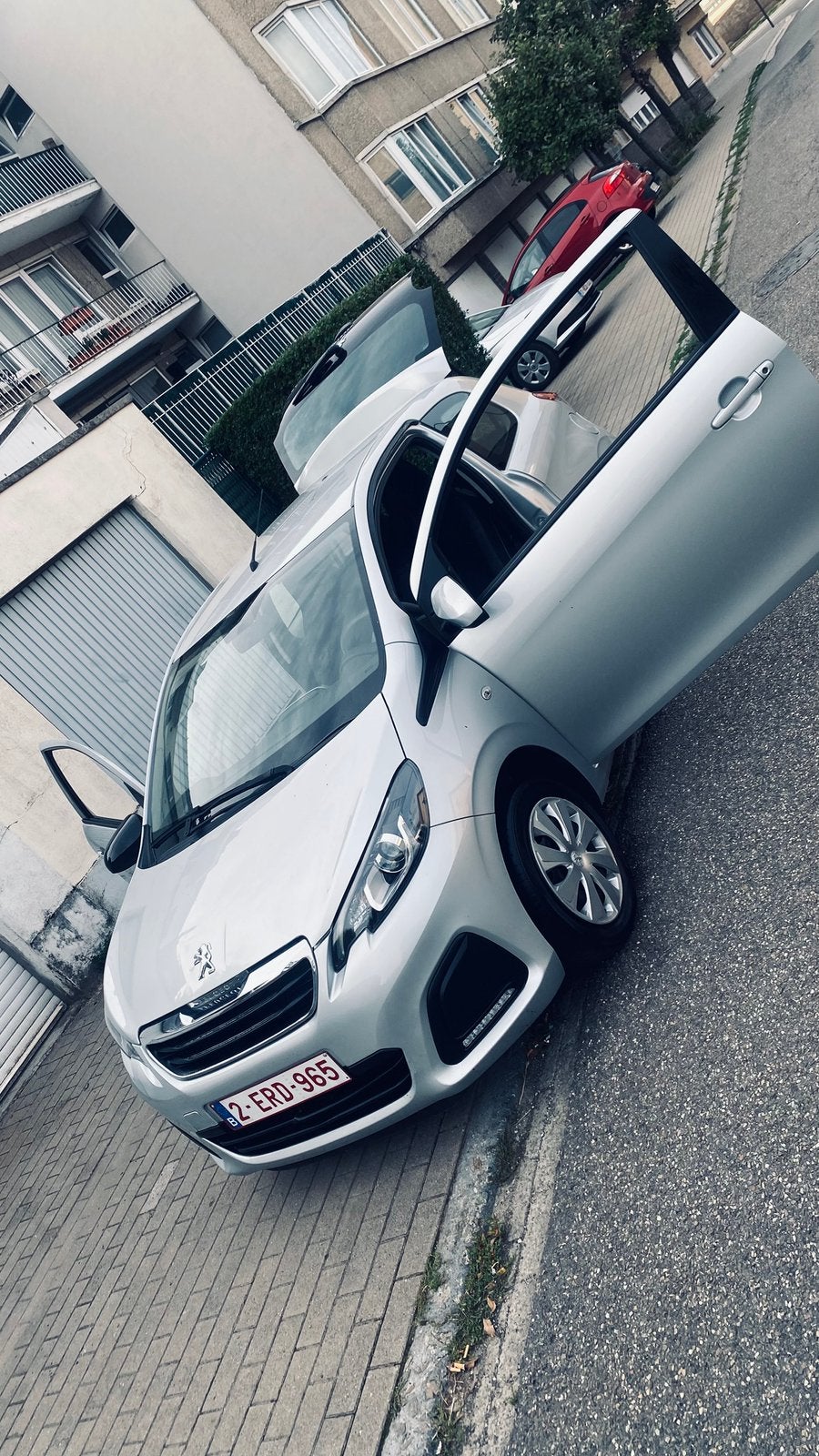 P 108/1.0cc essence/2014/68.000km seulement/ tré belle etat, Autos, Peugeot, Euro 5, Achat, Particulier, Capteur de lumière