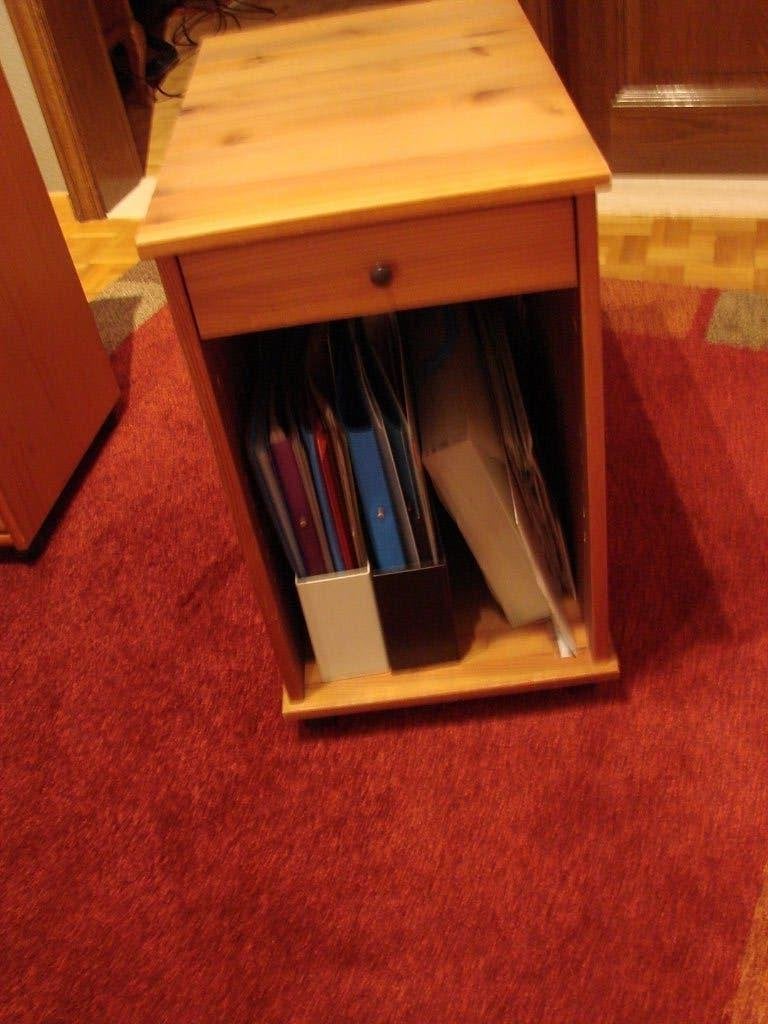 grenen bijzetkstje op wieltjes, Huis en Inrichting, Ophalen, Zo goed als nieuw, Grenenhout, Grenen