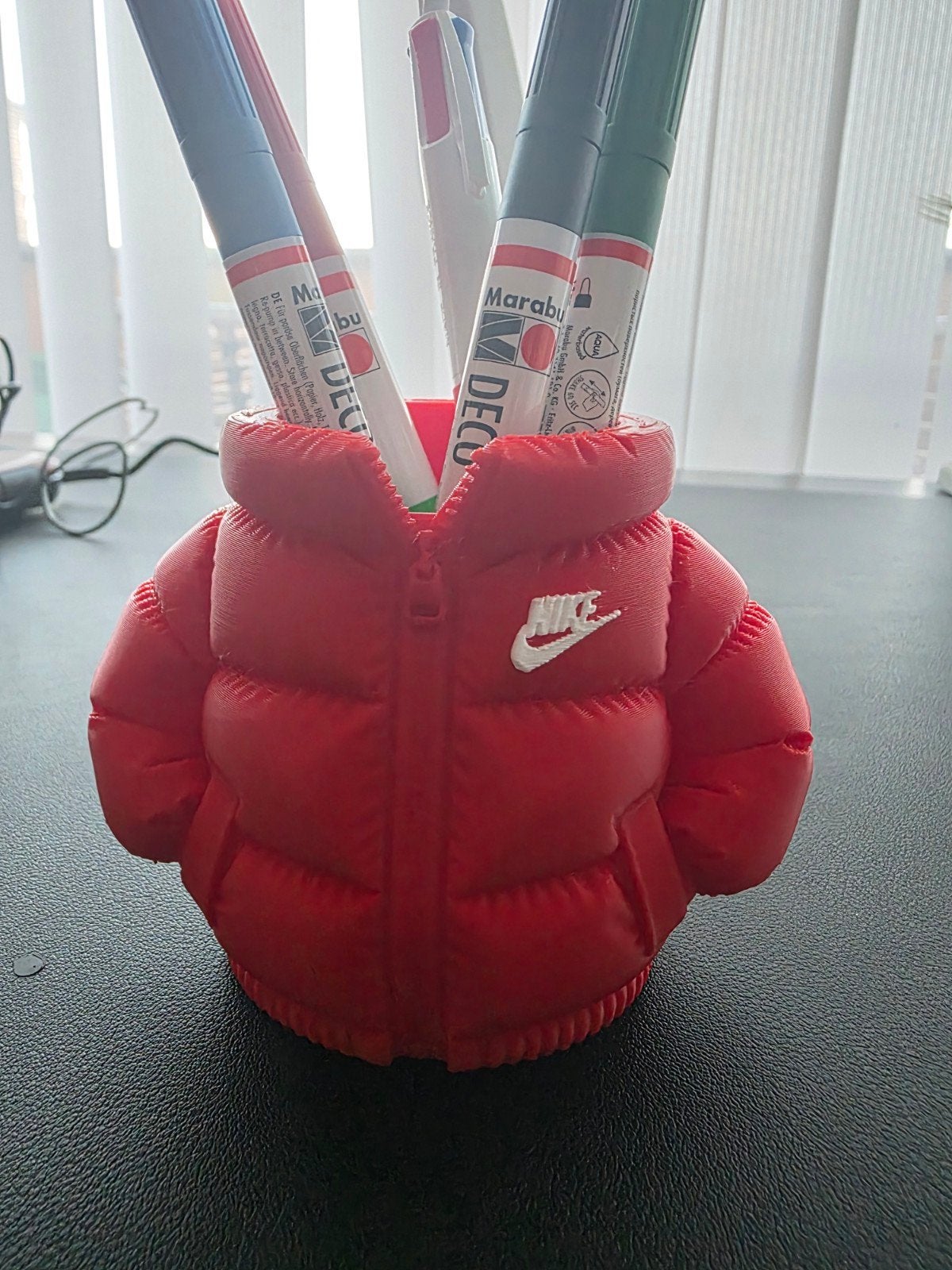 3d print penhouder jas nike, Verzenden