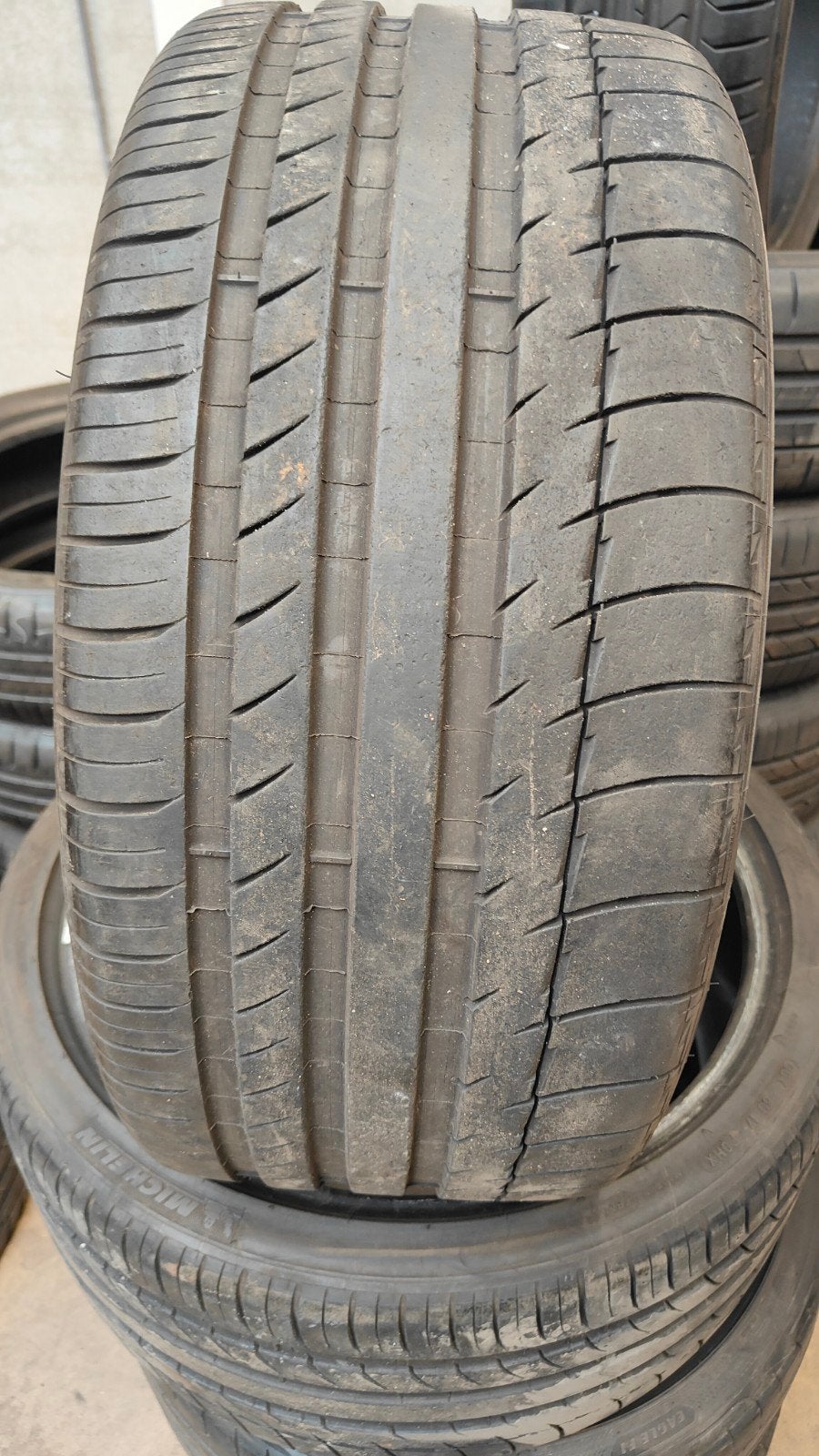 235 35 r19 235/35/r19 Michelin, Enlèvement