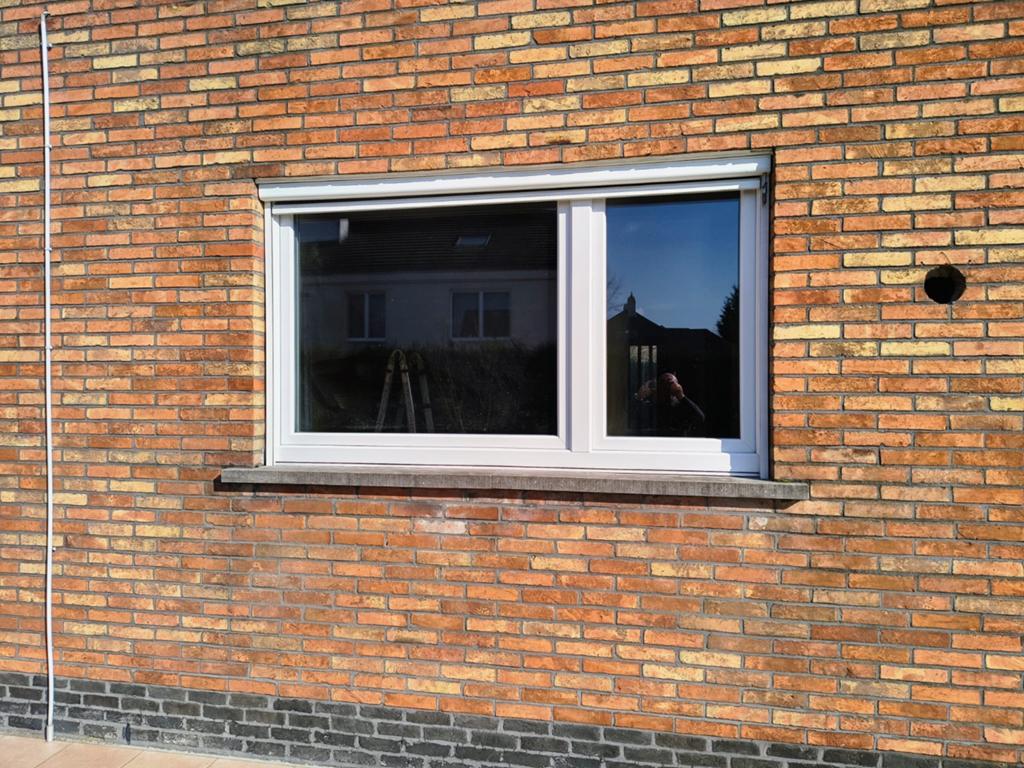 Kunststoframen met manueel te bedienen screen, Doe-het-zelf en Bouw, Raamkozijnen en Schuifdeuren, Ophalen, Kunststof