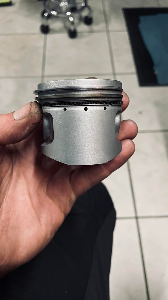 Piston honda 500 four année 70, Enlèvement, Utilisé
