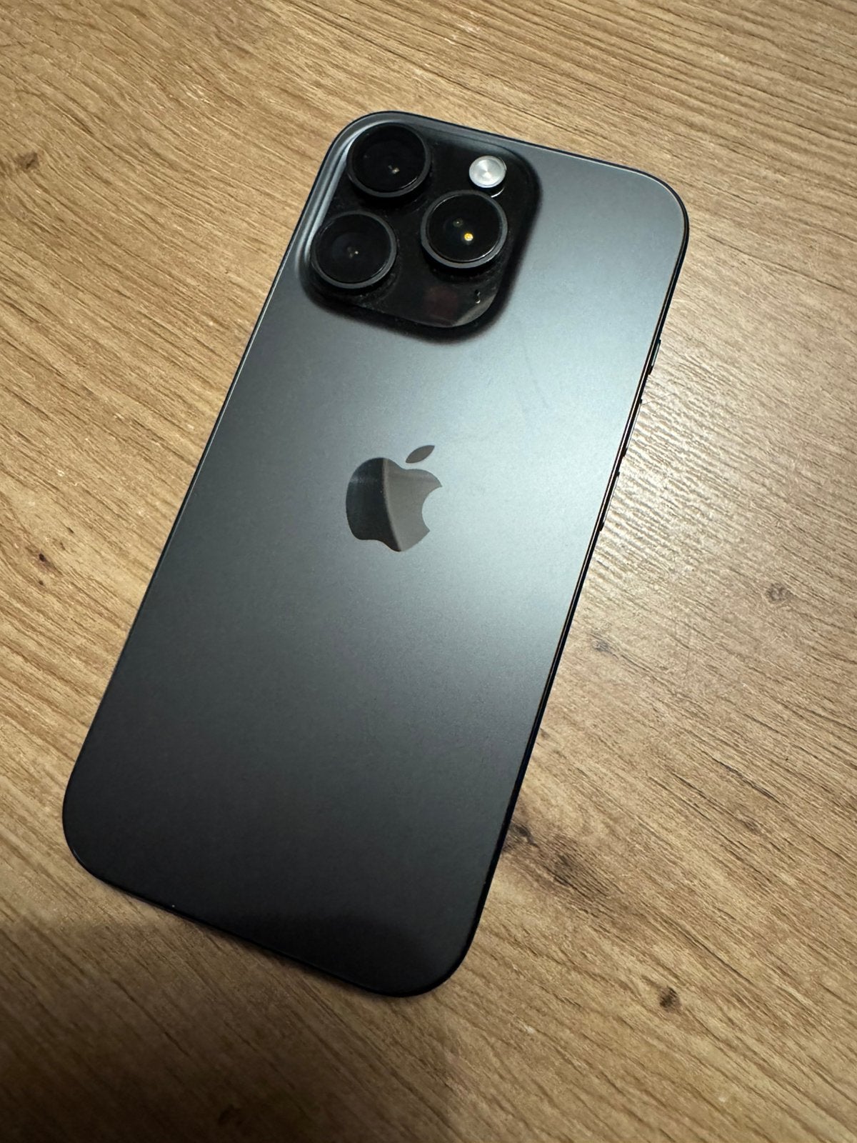 iPhone 16 pro, Enlèvement ou Envoi, Comme neuf, IPhone 16