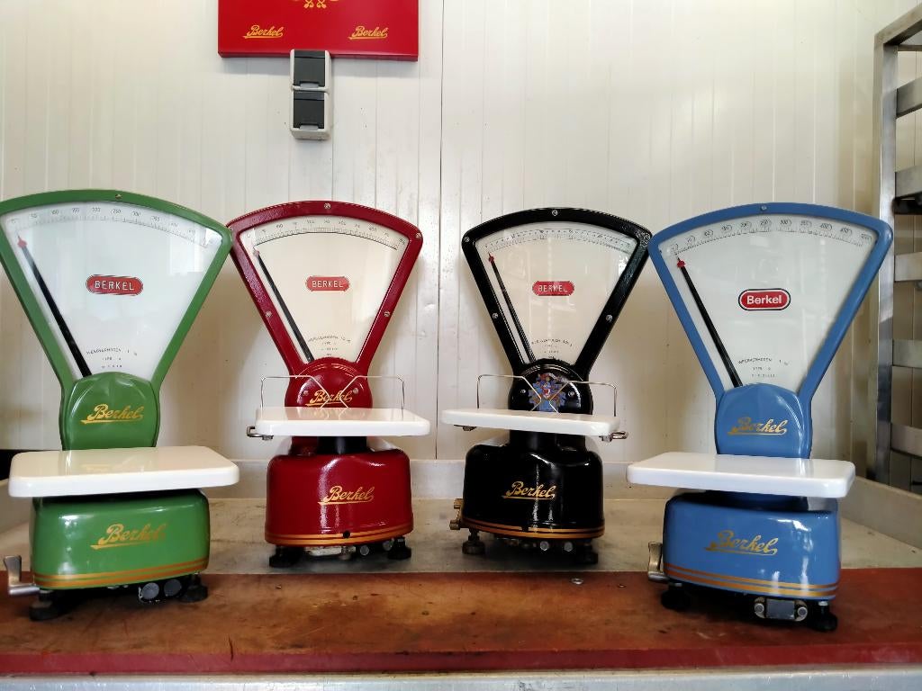 Berkel 834 snijmachine met bijpassende weegschaal ., Enlèvement, Comme neuf