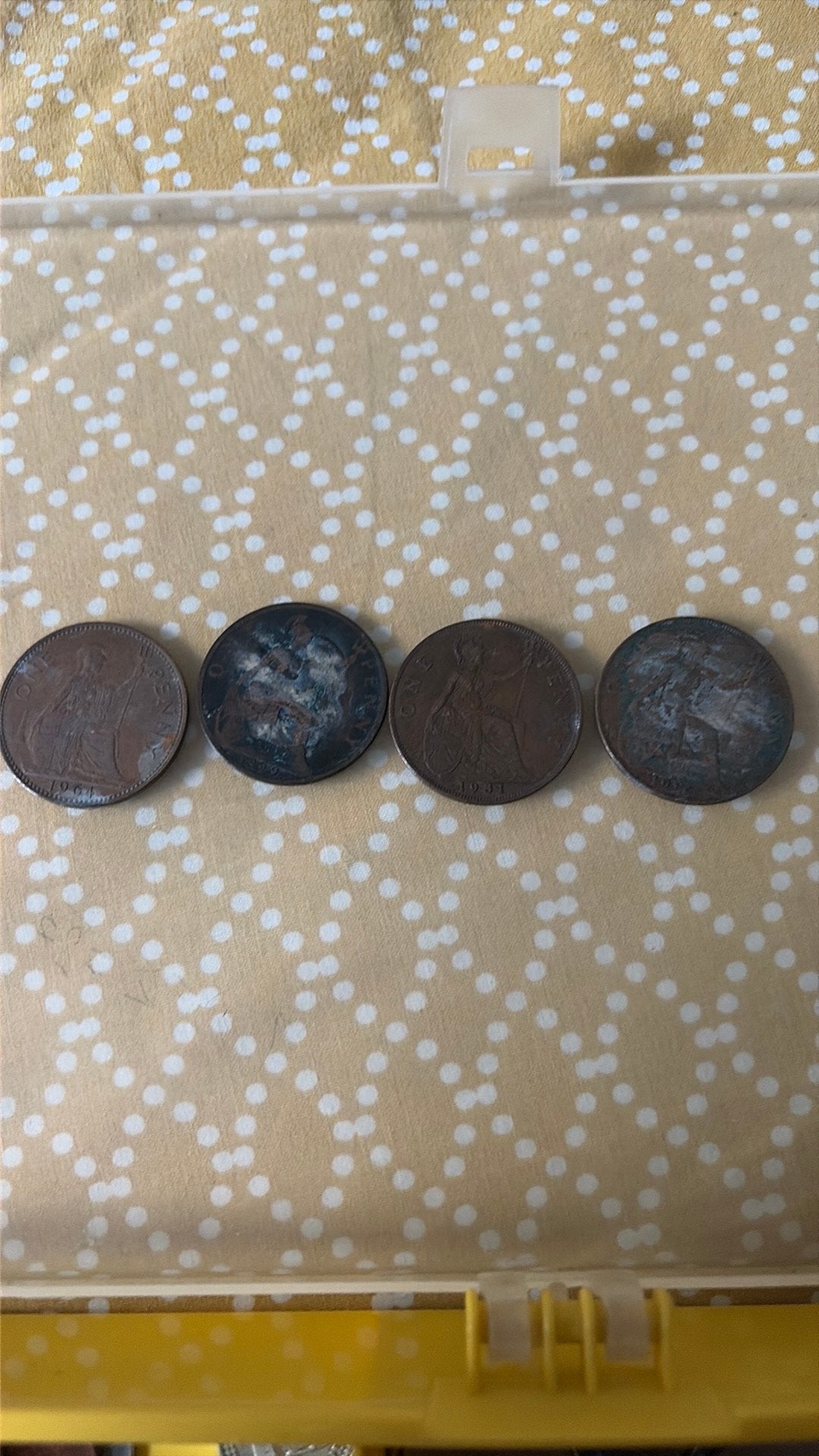 Pièces ancienne, Enlèvement
