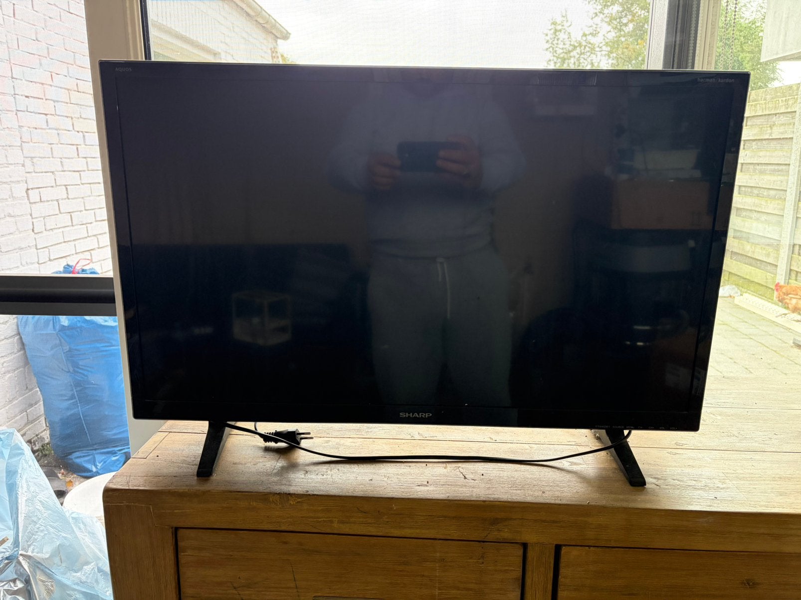 Téléviseur intelligent LCD Sharp, TV, Hi-fi & Vidéo, 60 à 80 cm, LCD, Comme neuf, Sharp