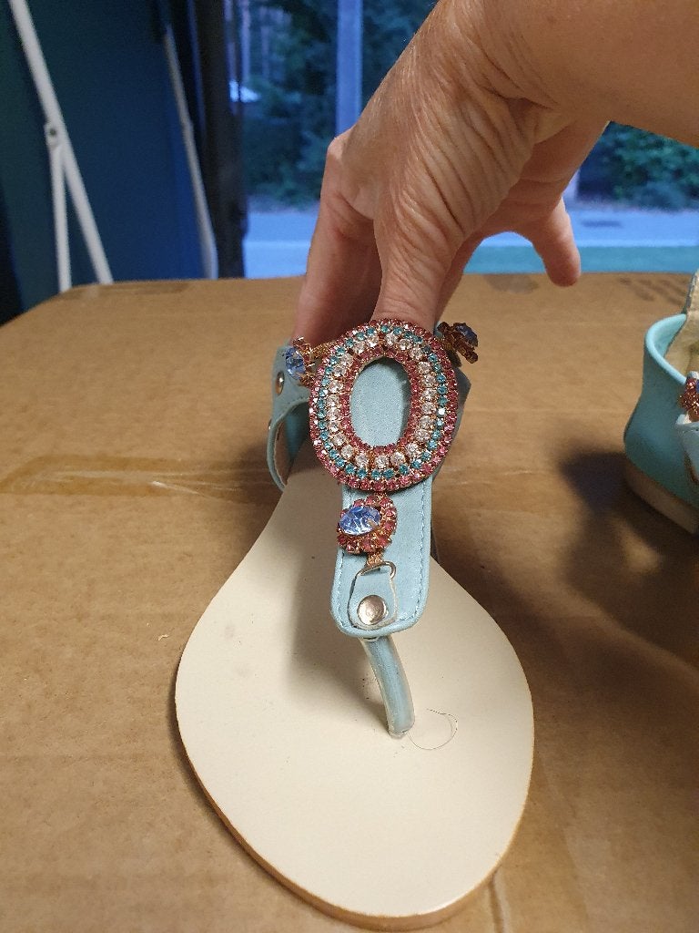 Teenslipper gesloten hiel lichtblauw met steentjes, Comme neuf, Enlèvement, Super Me, Bleu