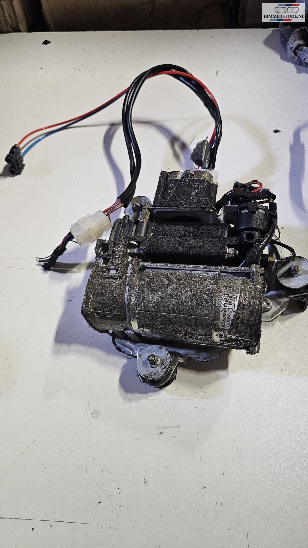 Luchtpomp compressor vering los BMW X5 /5 serie E53 E39 Tour, -, Utilisé, -, Enlèvement ou Envoi