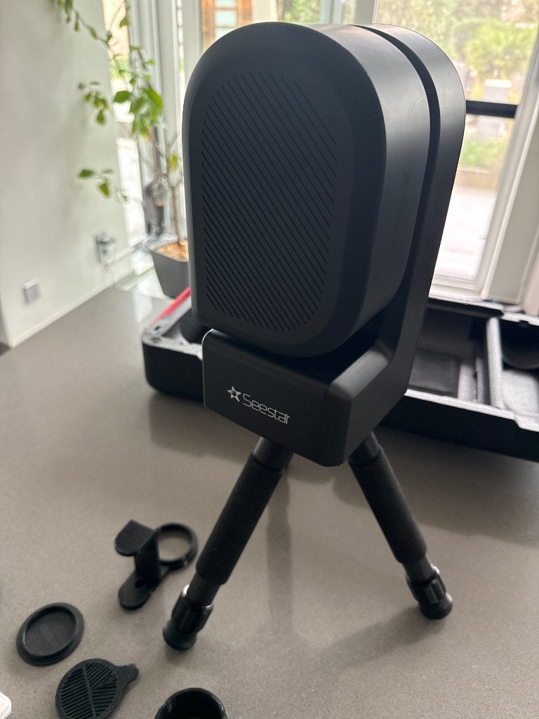 ZWO Seestar S50, TV, Hi-fi & Vidéo, Comme neuf, Enlèvement, Moins de 80 mm, Avec trépied