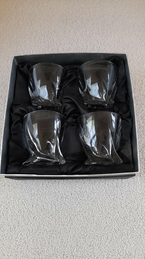 4 Verres à Whisky en cristal, Antiquités & Art, Antiquités | Verre & Cristal, Enlèvement