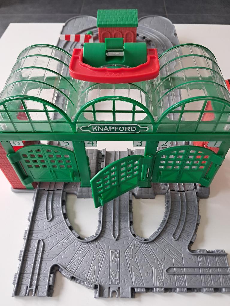Thomas de trein station en locomotiefjes & wagons, Kinderen en Baby's, Speelgoed | Thomas de Trein, Ophalen, Gebruikt
