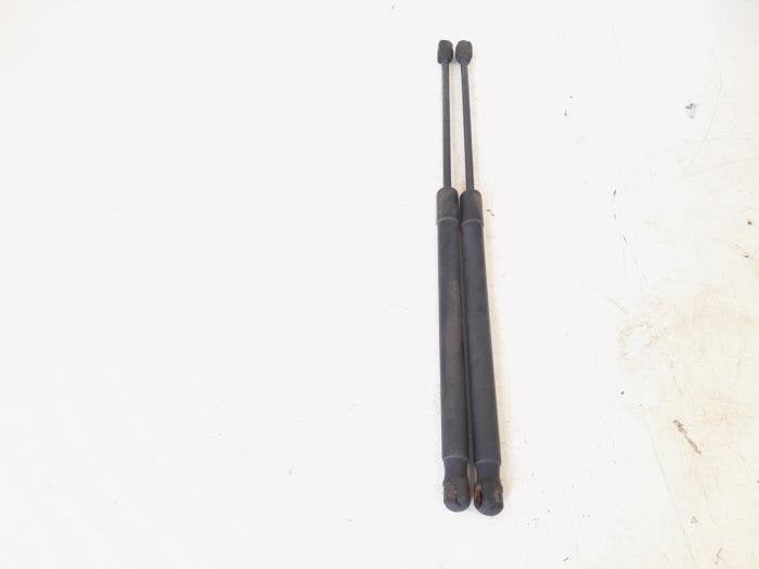 Kit amortisseur couvercle coffre d'un Audi A4, -, 3 mois de garantie, Audi, Utilisé