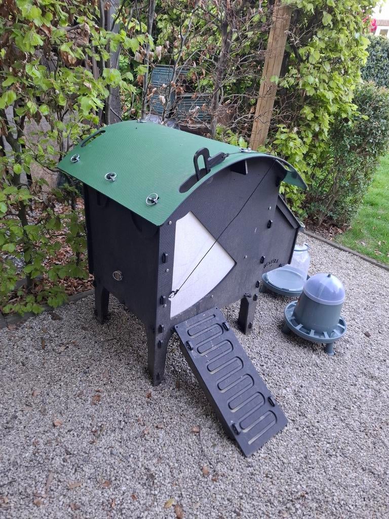Nestera Lodge small kippenhok met drink- & voederbak, Ophalen, Gebruikt, Kippenhok of Kippenren
