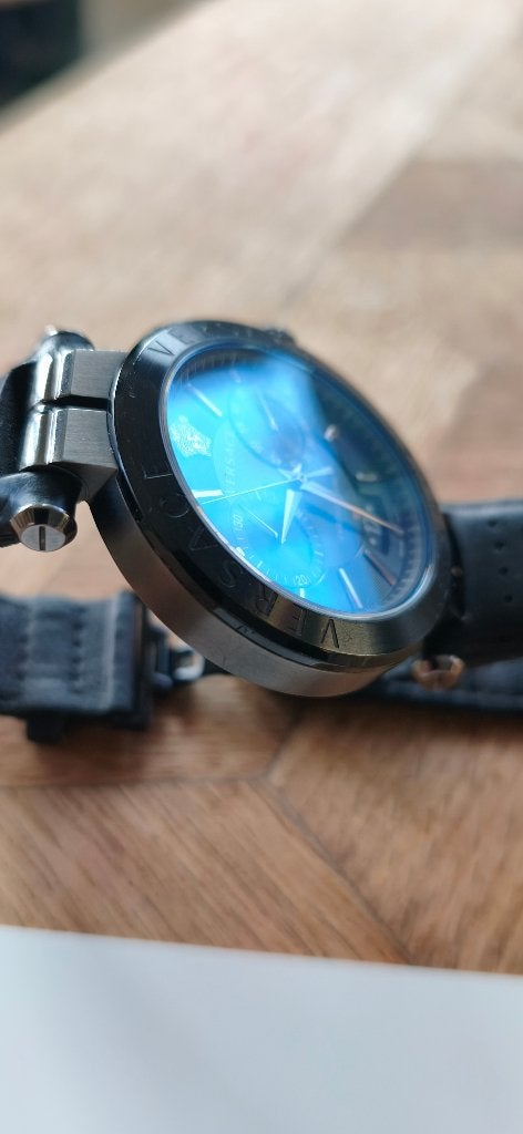 Montre versace homme noir, Bijoux, Sacs & Beauté, Montre-bracelet, Autres marques, Enlèvement ou Envoi, Cuir